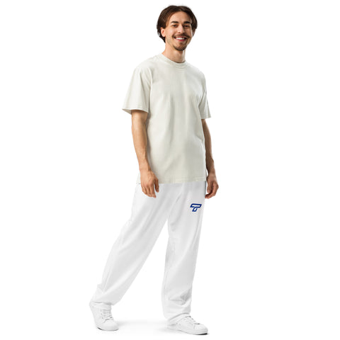  Soft, Comfortable & Minimalist Streetwear